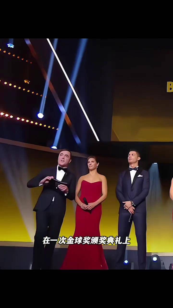 包含“名人趣事:球员场外的大趣味”的词条 包含“名人趣事:球员场外的大趣味”的词条