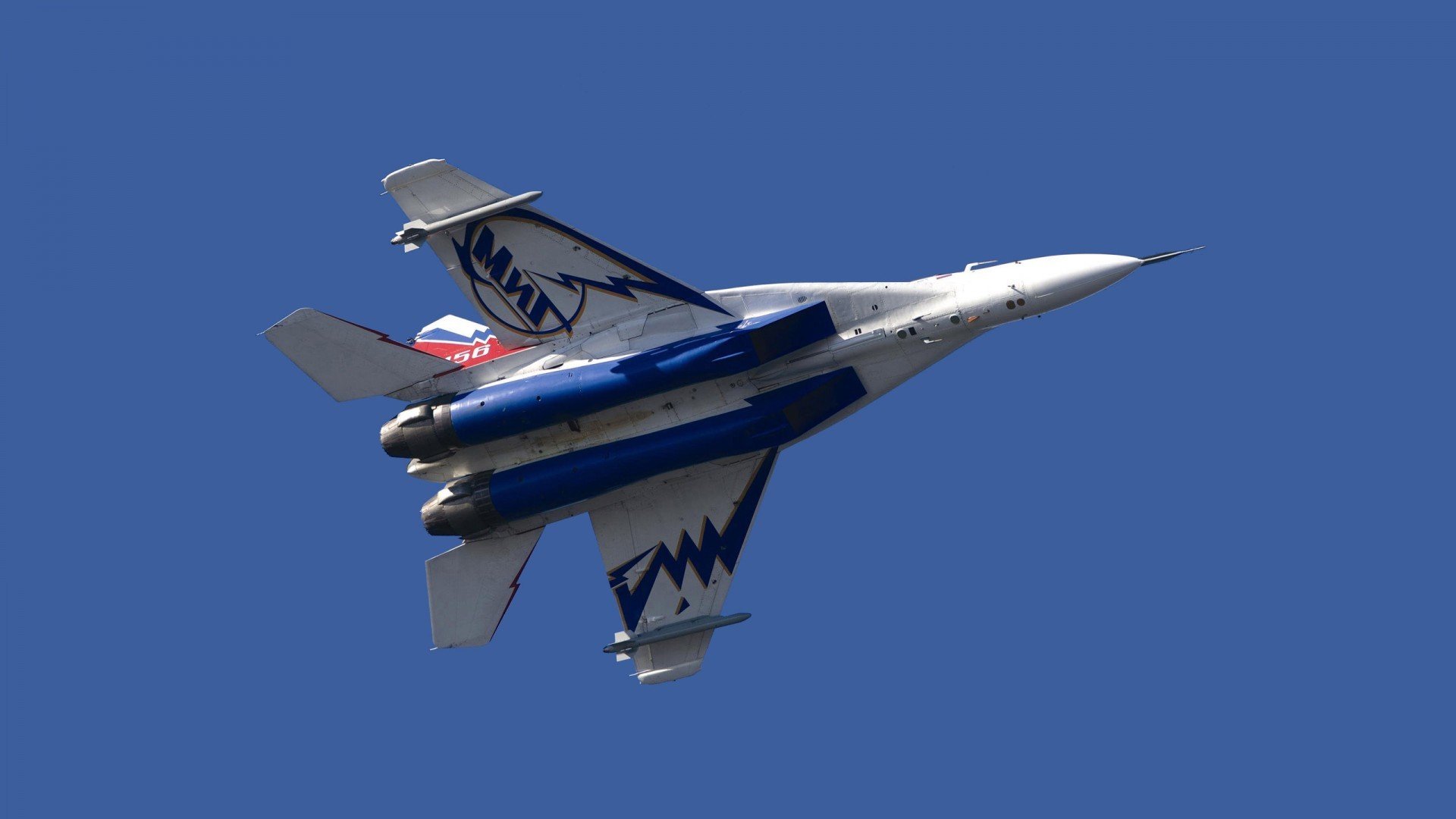 CS2 赛区对抗激烈竞争升级,csgo竞争组