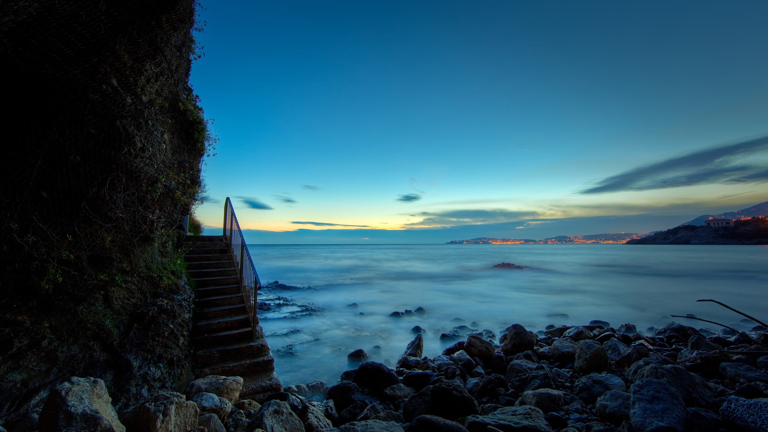 未来篮球：机器人裁判和虚拟教练的潜在应用，篮球机器人怎么画