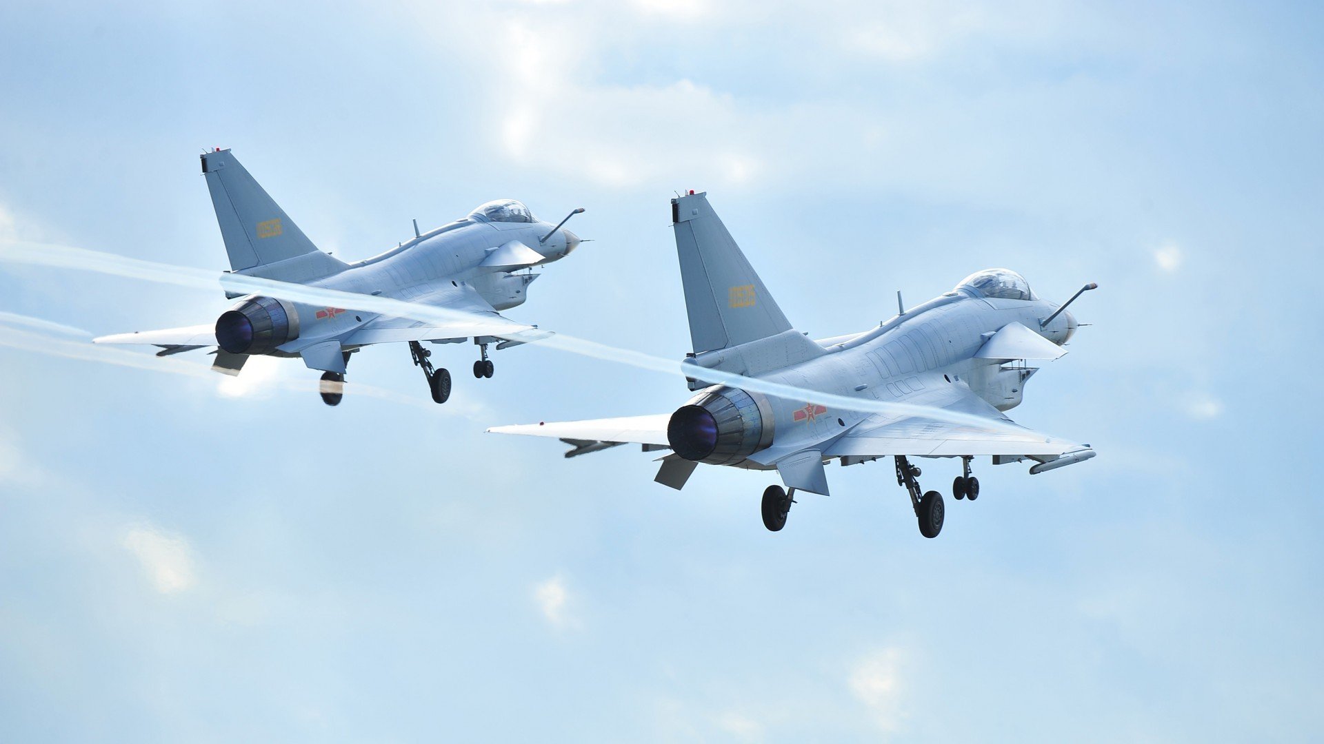 逆境勇士:球队在极端压力下的坚韧表现,逆境反击