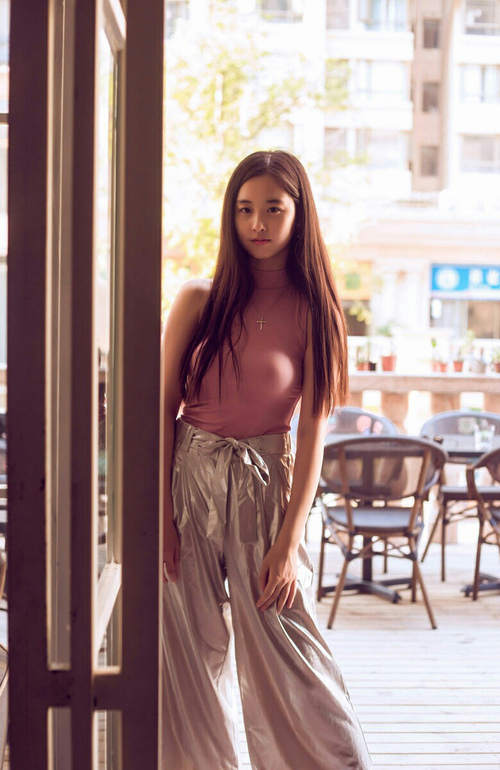 比利亚雷尔客场逆转，成功战胜对手，比利亚雷亚尔主力前锋