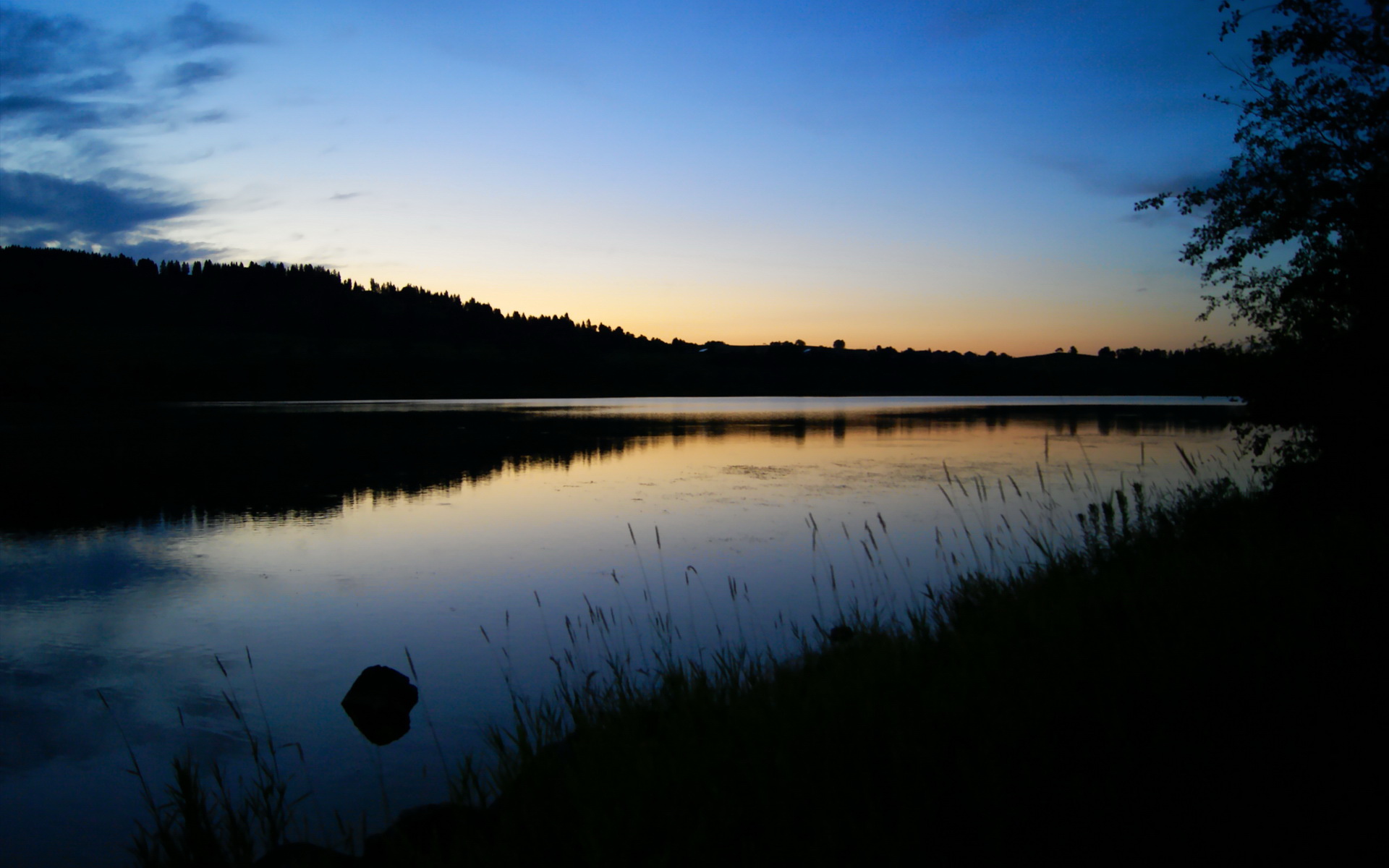 国际足球裁判引入自动偏差检测工具，判罚更加公正，足球规测